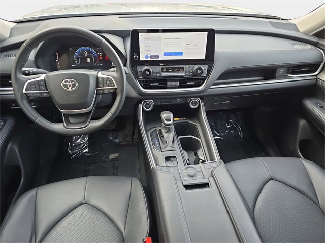 Used 2024 Toyota Grand Highlander XLE image 10