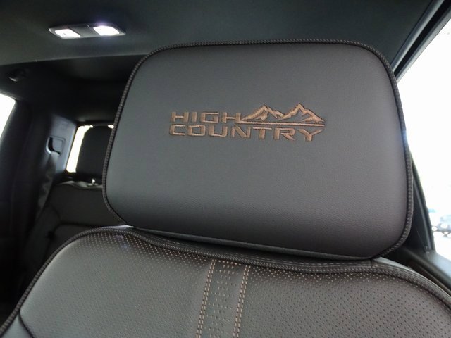 Certified 2025 Chevrolet Silverado 2500 High Country w/ High Country Premium Package image 3