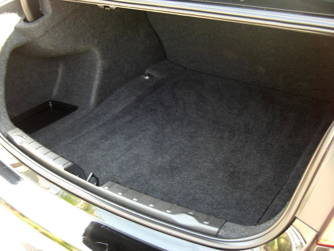 Used 2014 BMW 320i Sedan RWD image 12