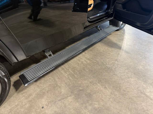 Certified 2025 Jeep Grand Wagoneer L Series III w/ Rear Seat Video Group 1 AWD/4WD image 14