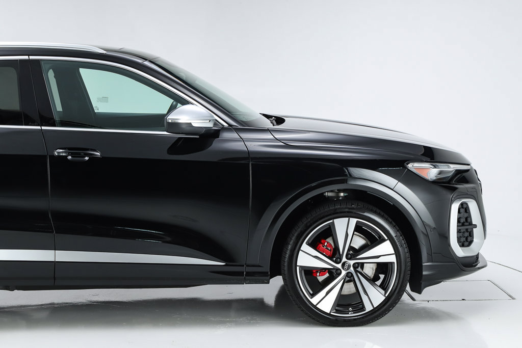 Used 2025 Audi SQ5 Premium Plus AWD/4WD image 16