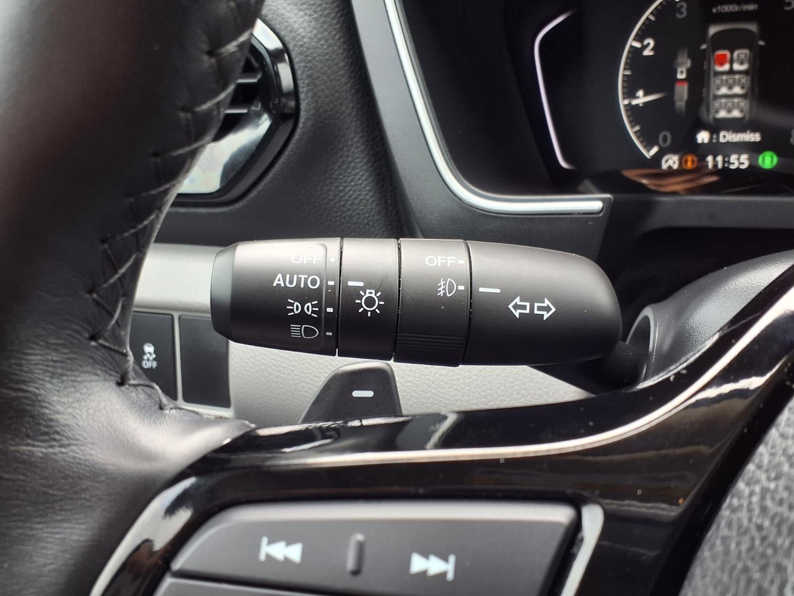 Used 2025 Honda Pilot Touring image 17