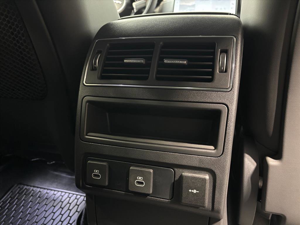 New 2026 Jaguar F-PACE R-Dynamic S image 40