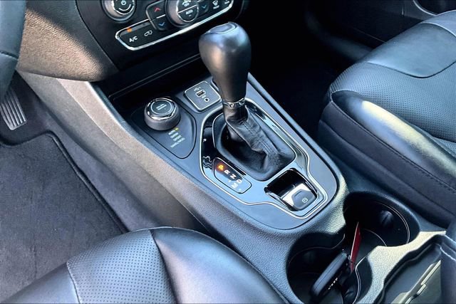 Used 2023 Jeep Cherokee Altitude Lux image 13