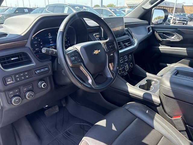Certified 2023 Chevrolet Suburban High Country AWD/4WD image 10