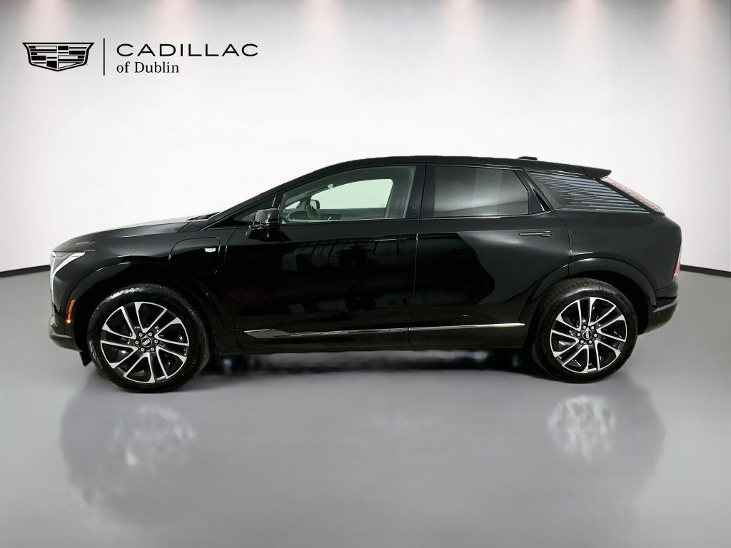 Used 2026 Cadillac Optiq Sport 2 w/ LPO, Floor Liner Package AWD/4WD image 8