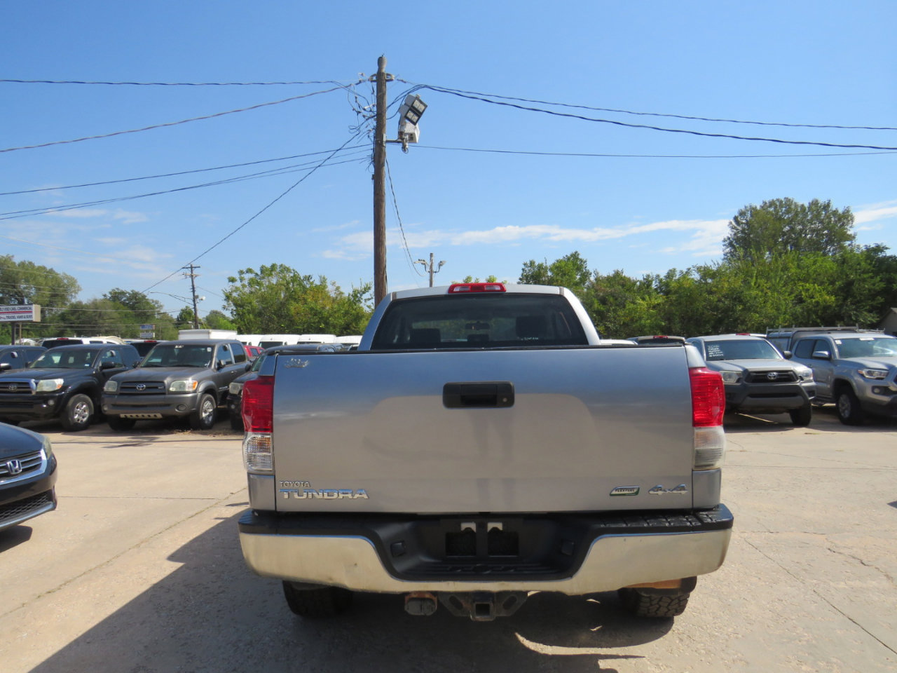 Used 2011 Toyota Tundra 4x4 Double Cab w/ Tow Pkg image 7
