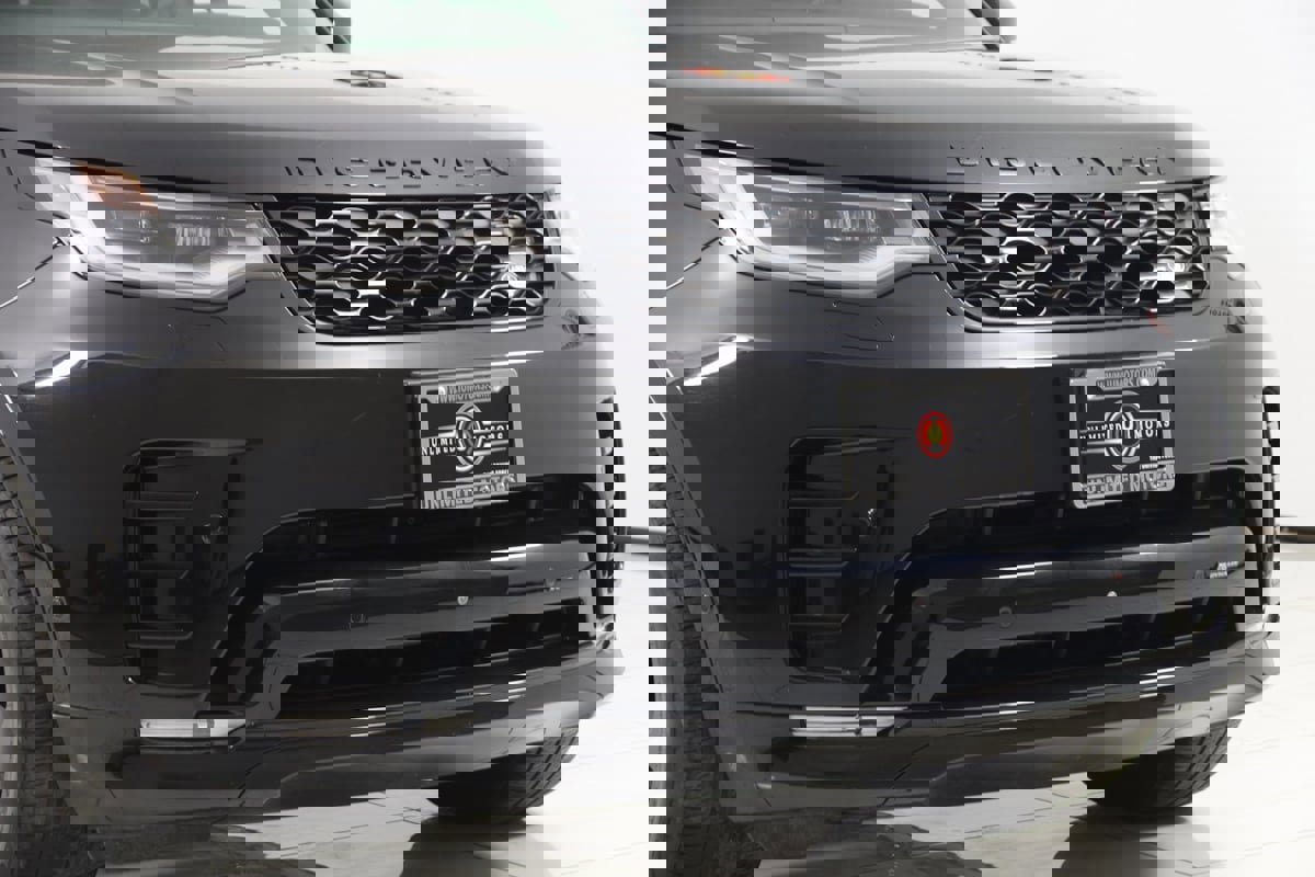 Used 2023 Land Rover Discovery S R-Dynamic image 43