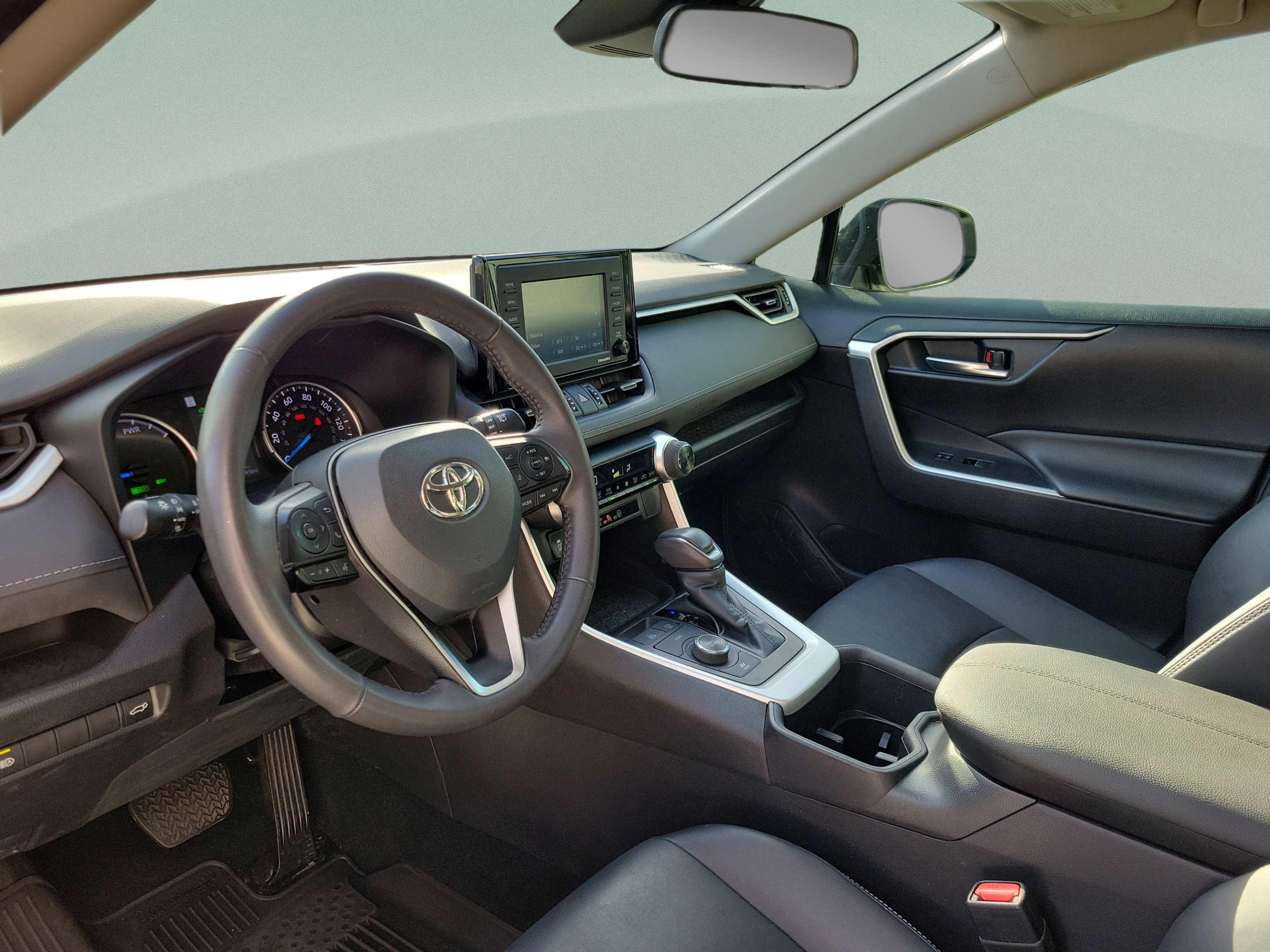 Used 2022 Toyota RAV4 XLE Premium AWD/4WD image 28