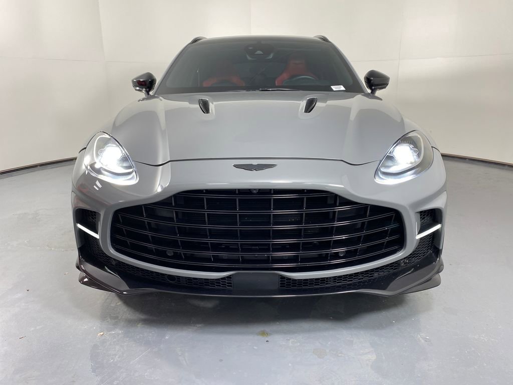 Used 2024 Aston Martin DBX 707 image 2