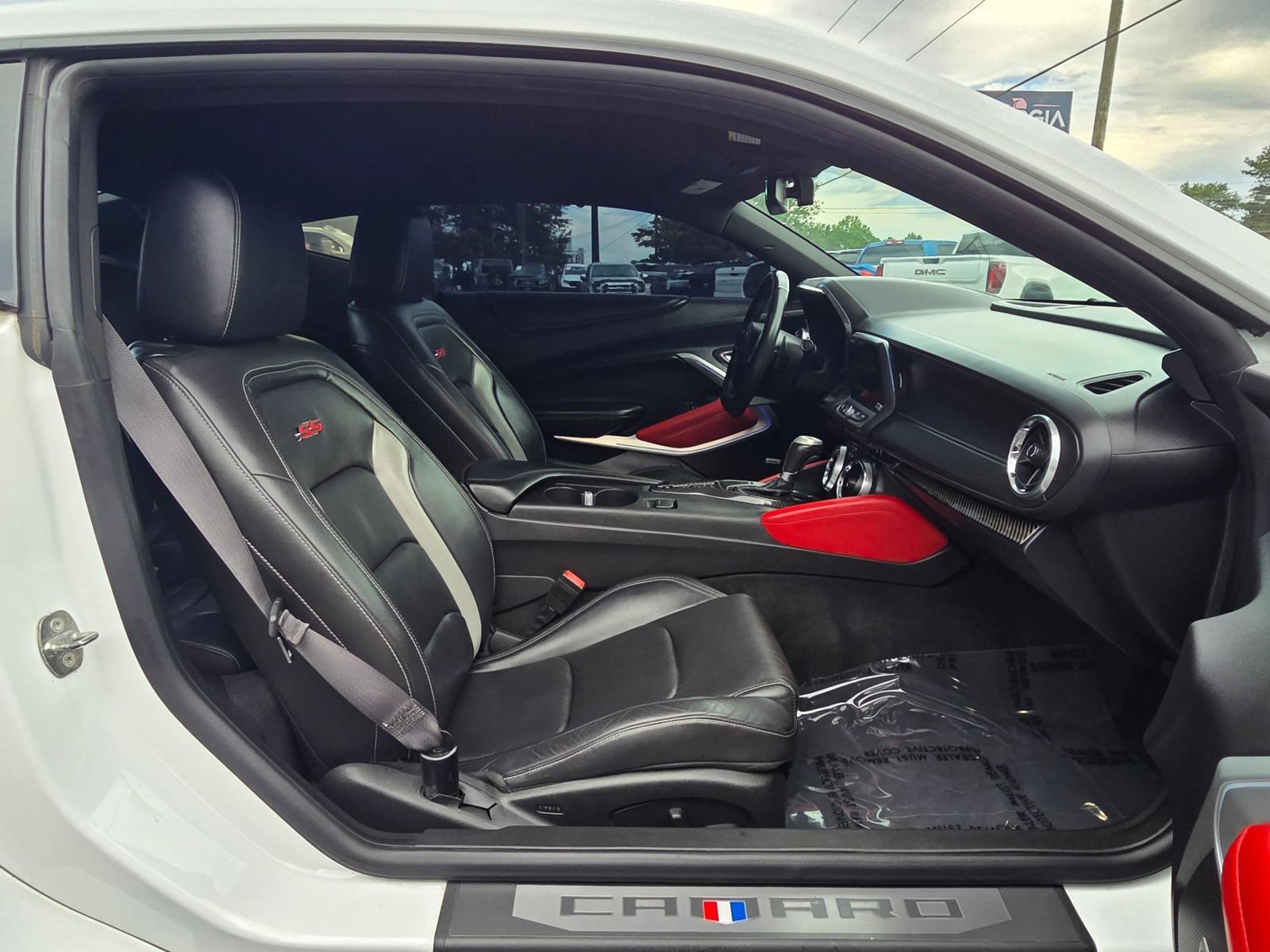 Used 2016 Chevrolet Camaro SS RWD image 17