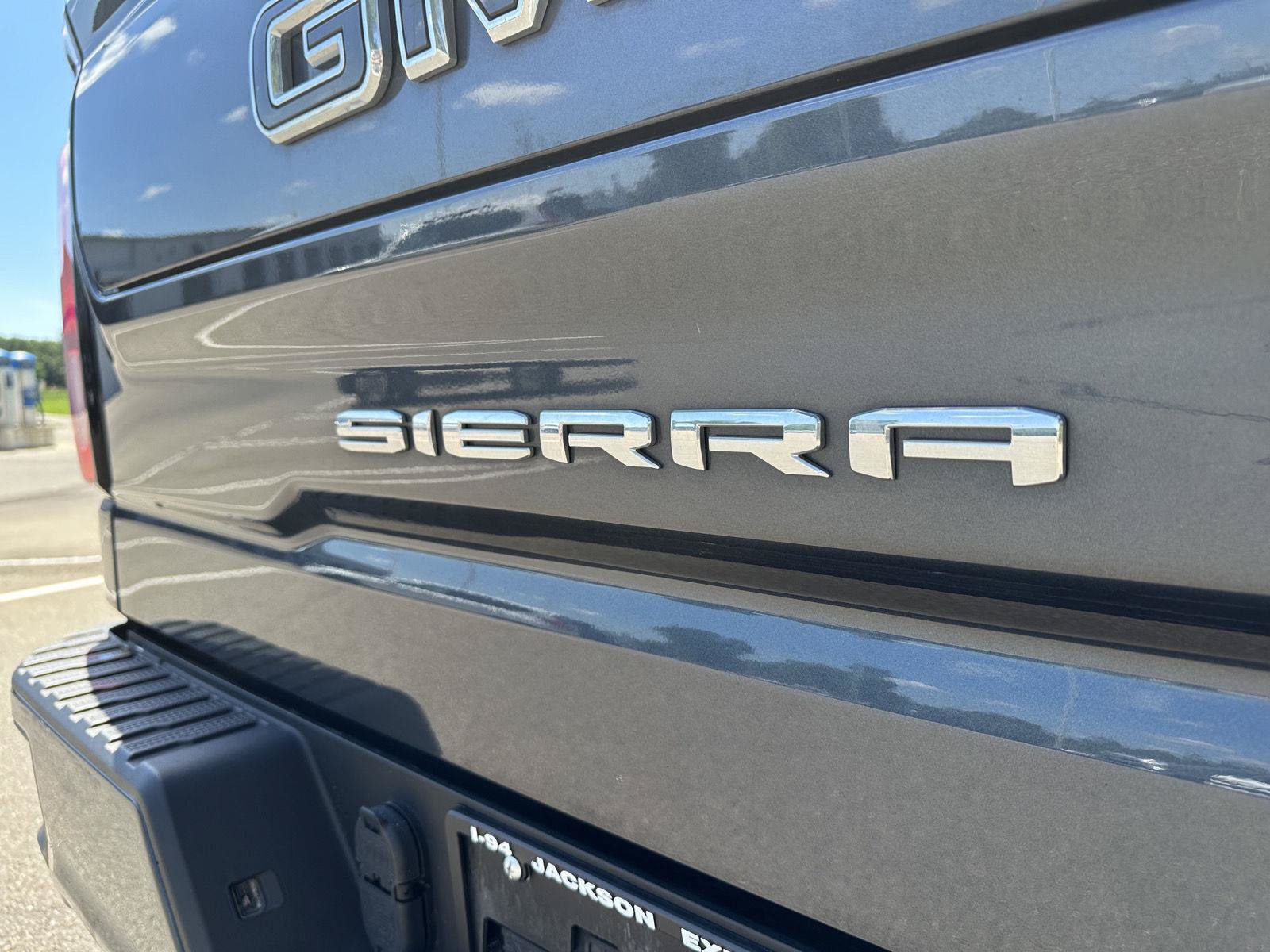 Used 2021 GMC Sierra 1500 Elevation AWD/4WD image 8