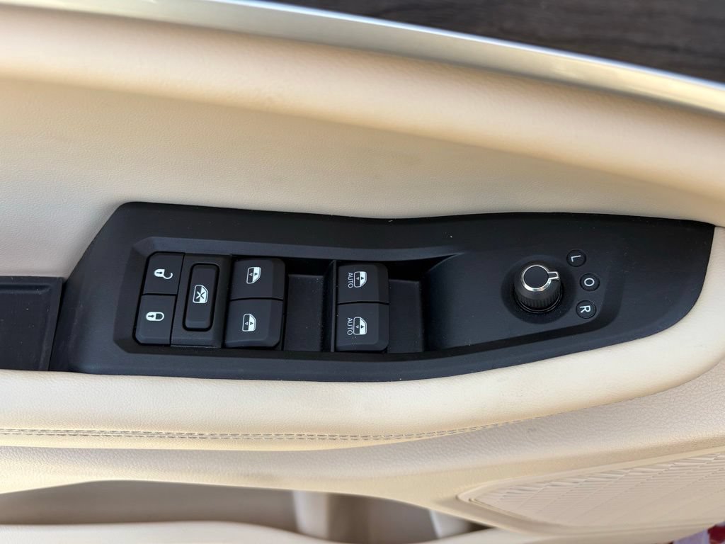 Used 2023 Jeep Grand Cherokee L Limited AWD/4WD image 15