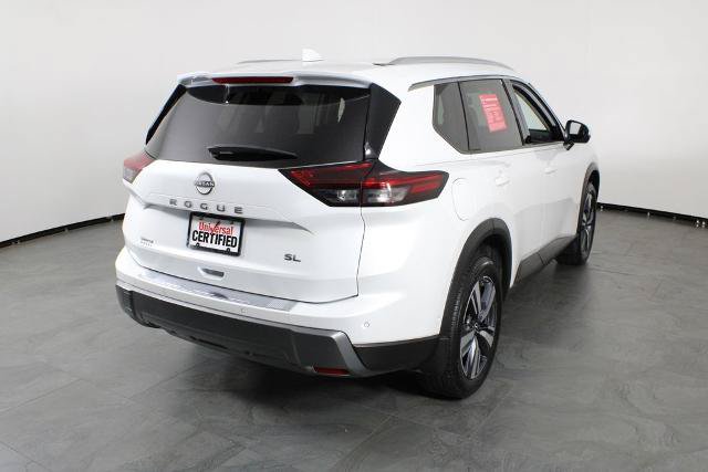 Certified 2024 Nissan Rogue SL FWD image 4
