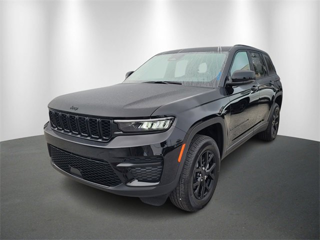 New 2025 Jeep Grand Cherokee Altitude image 2