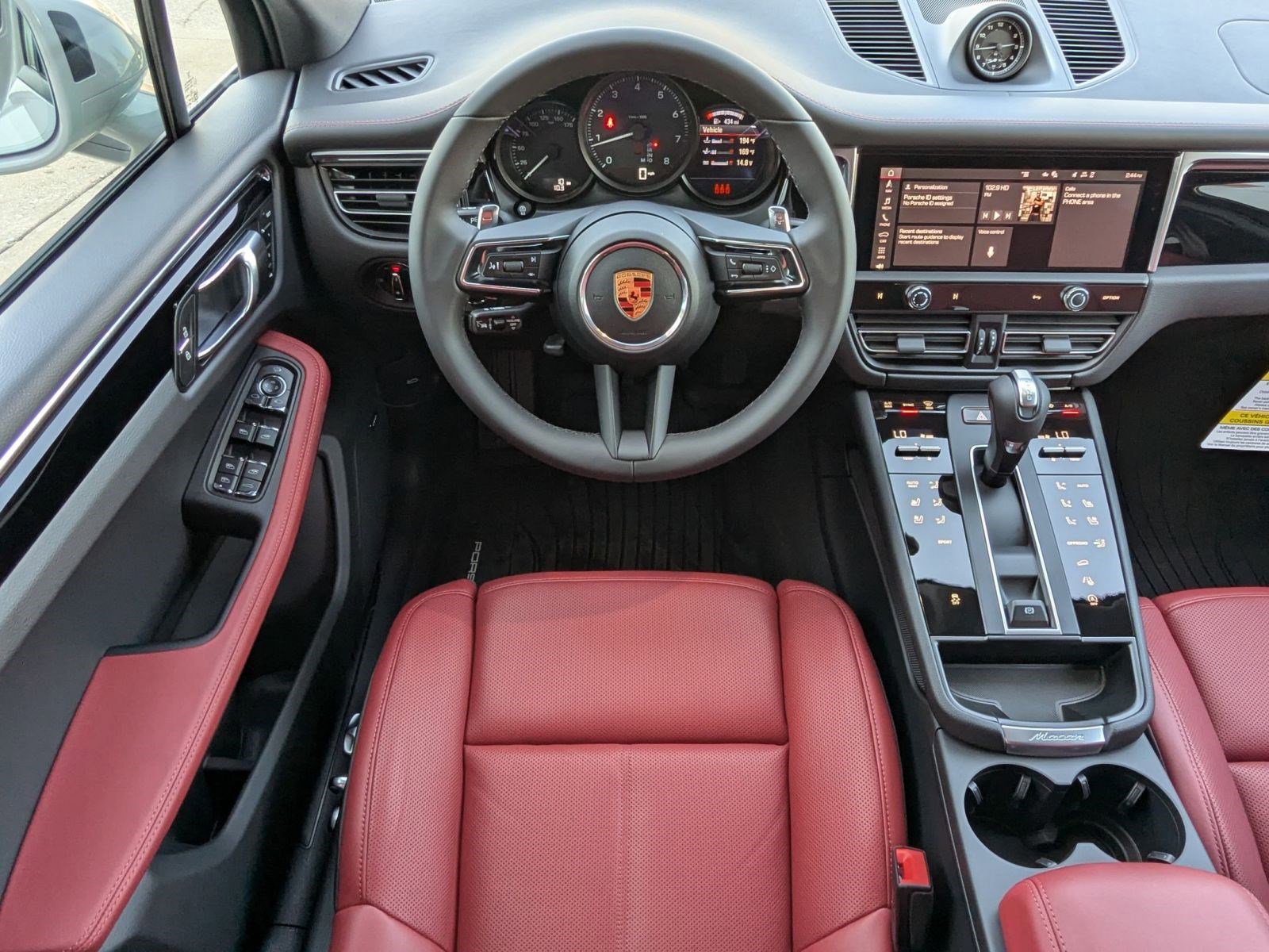 New 2026 Porsche Macan AWD/4WD image 15