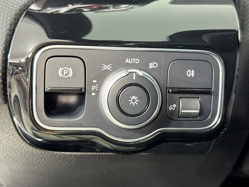 Used 2019 Mercedes-Benz A 220 4MATIC image 19