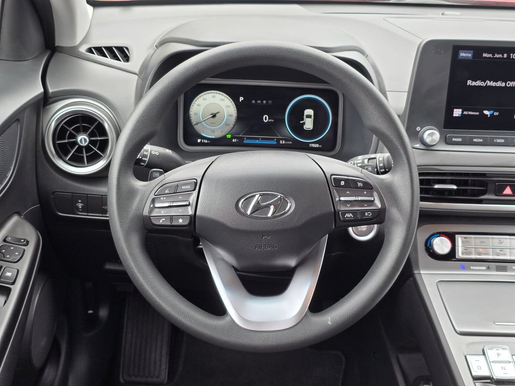 Used 2023 Hyundai Kona SE FWD image 16