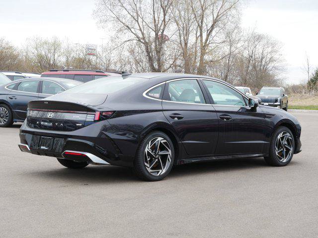 New 2026 Hyundai Sonata SEL AWD/4WD image 3