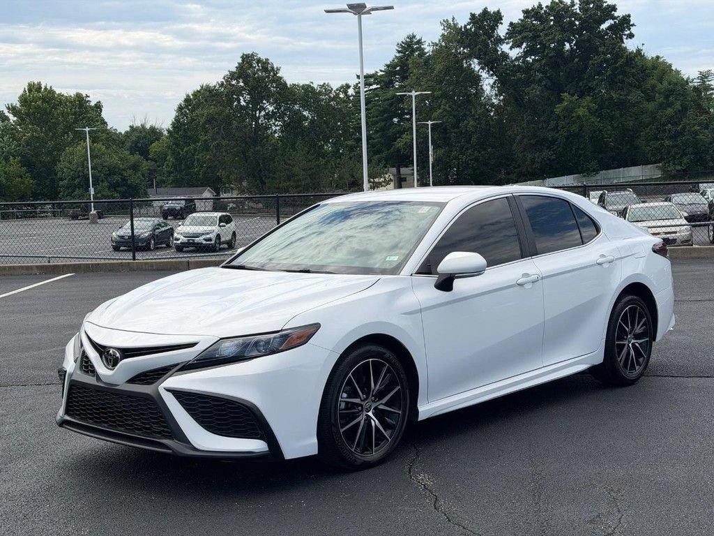 Certified 2024 Toyota Camry SE FWD image 10