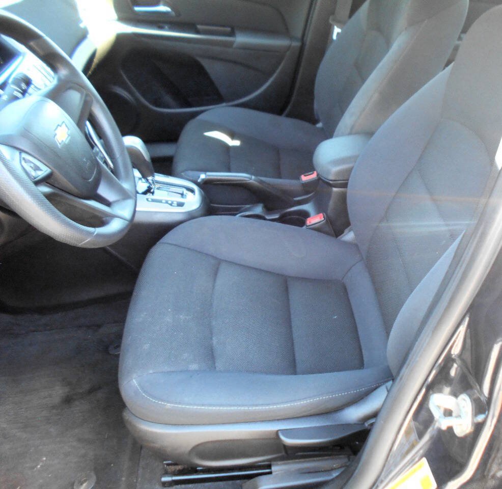 Used 2014 Chevrolet Cruze LT FWD image 9