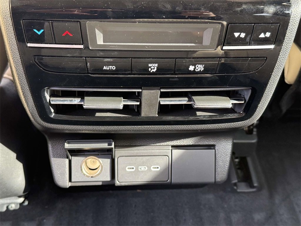 Certified 2025 Acura MDX w/ Technology Package image 13