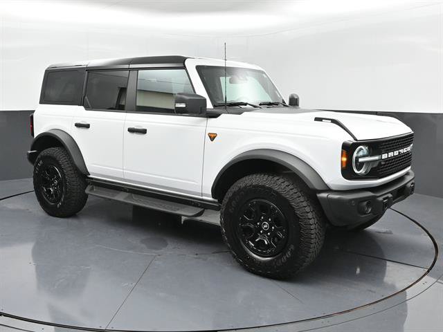 Certified 2025 Ford Bronco Badlands AWD/4WD image 2