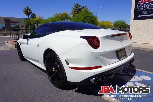 Used 2015 Ferrari California T image 47