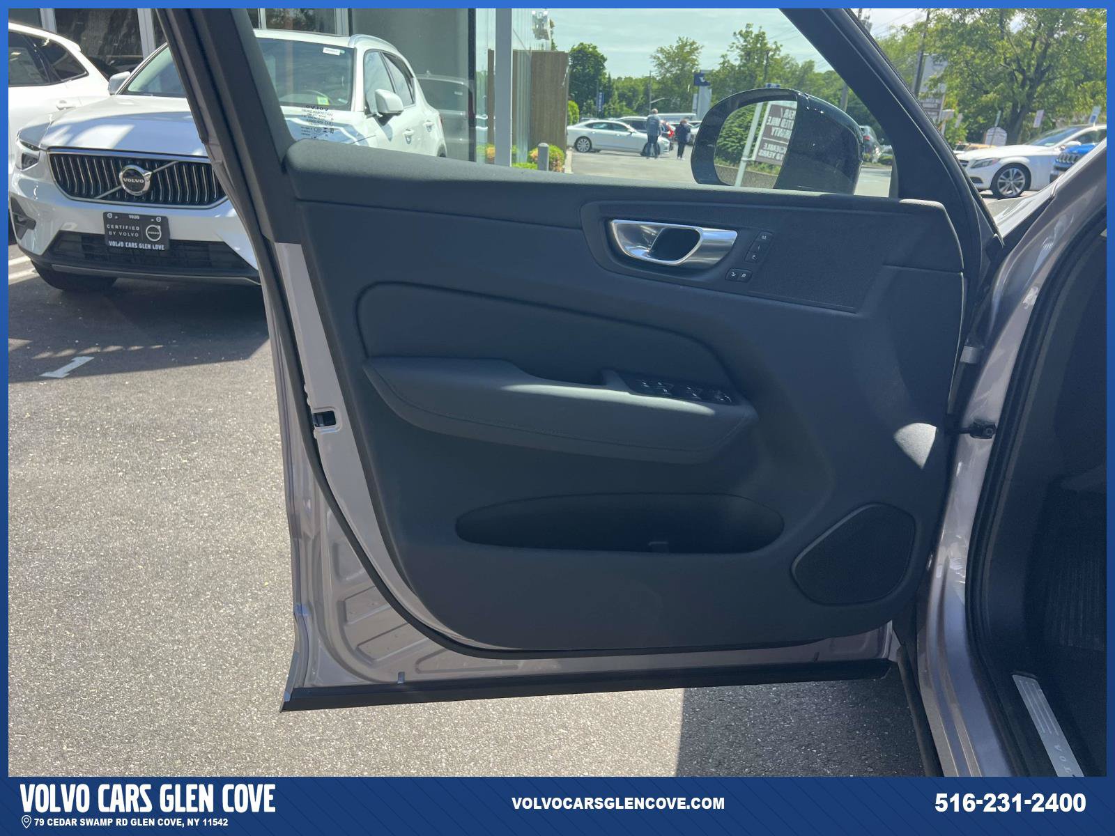 Used 2026 Volvo XC60 B5 Plus w/ Protection Package Premier AWD/4WD image 17