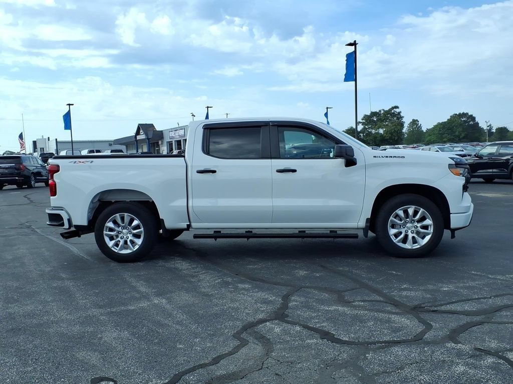 Used 2023 Chevrolet Silverado 1500 Custom w/ LPO, Dark Essentials Package AWD/4WD image 15