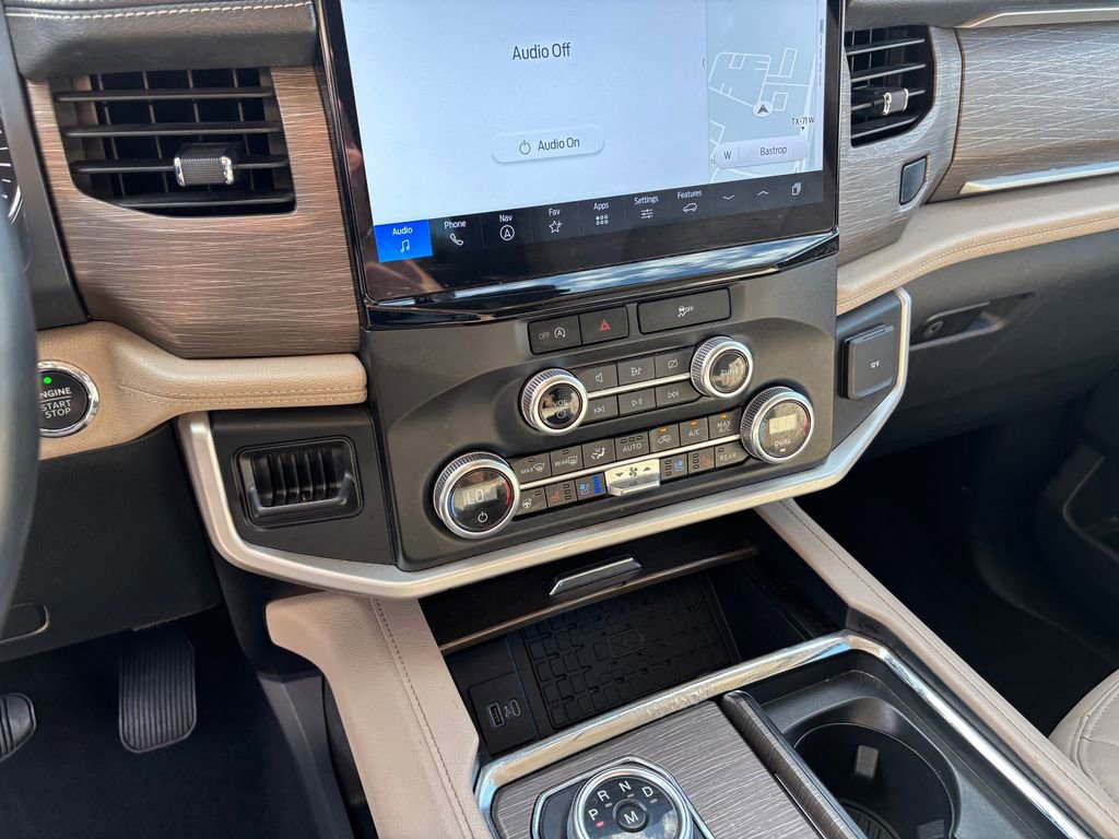 Used 2024 Ford Expedition Limited image 21
