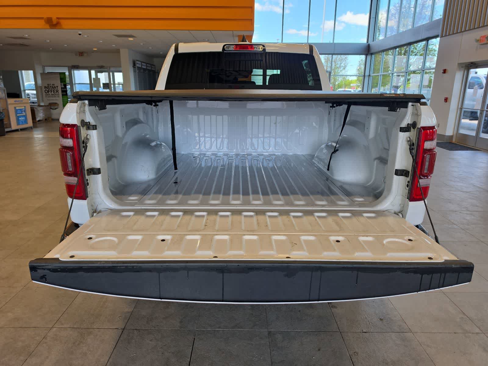 Used 2023 RAM 1500 Laramie AWD/4WD image 30