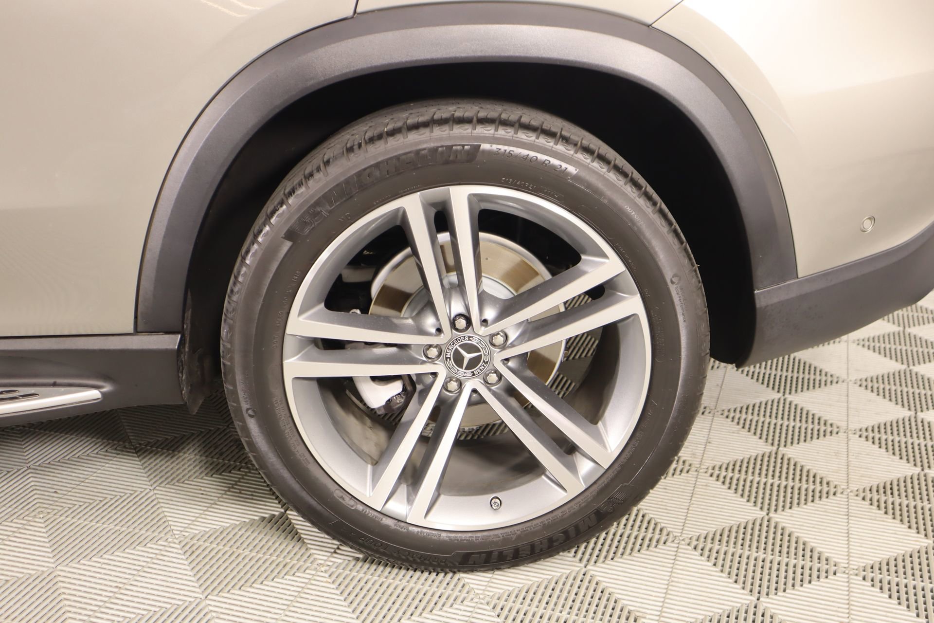 Used 2020 Mercedes-Benz GLE 350 4MATIC image 19