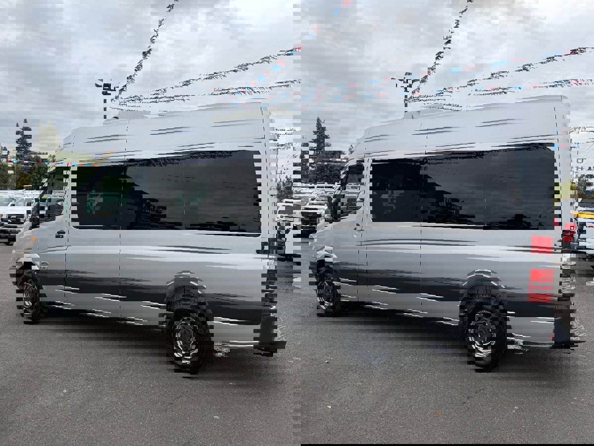 Used 2009 Dodge Sprinter 2500 w/ Rear Heater Group III image 6