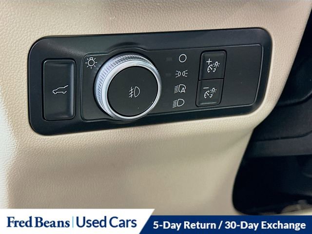 Used 2020 Ford Escape SEL image 12