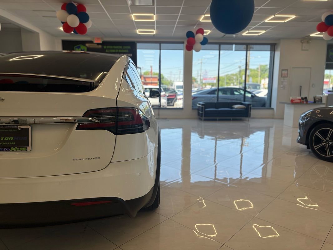 Used 2019 Tesla Model X Long Range AWD/4WD image 16