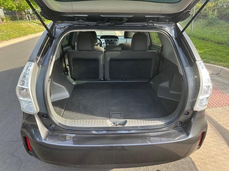 Used 2014 Toyota Prius V Two image 7