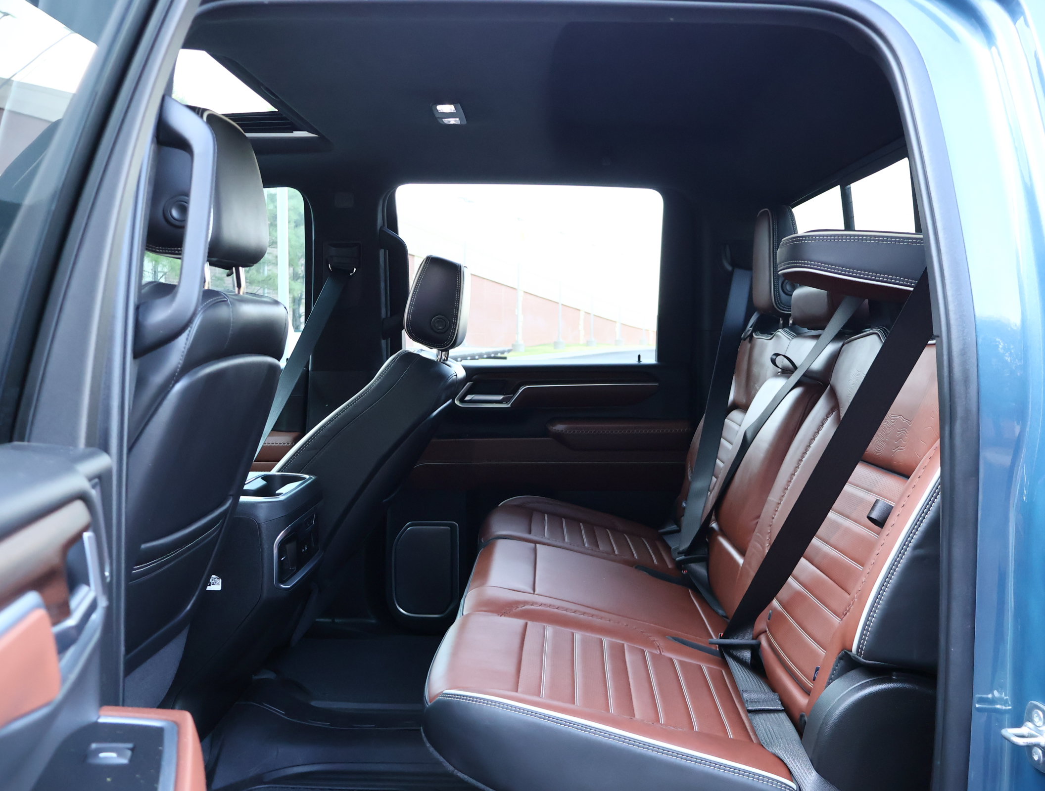 Used 2025 GMC Sierra 2500 Denali Ultimate w/ Max Trailering Package AWD/4WD image 29