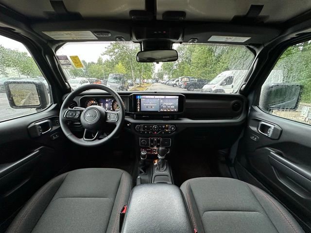 Used 2024 Jeep Wrangler Unlimited Rubicon image 3
