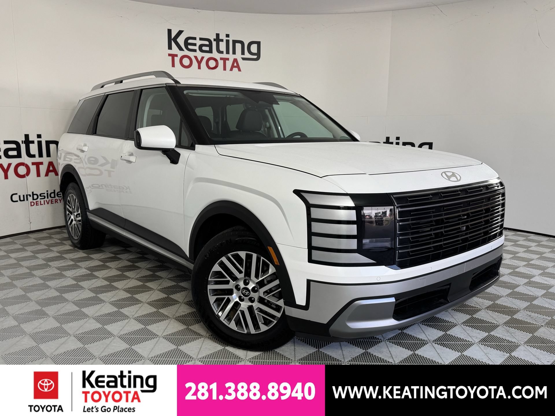 Used 2026 Hyundai Palisade SEL FWD image 2