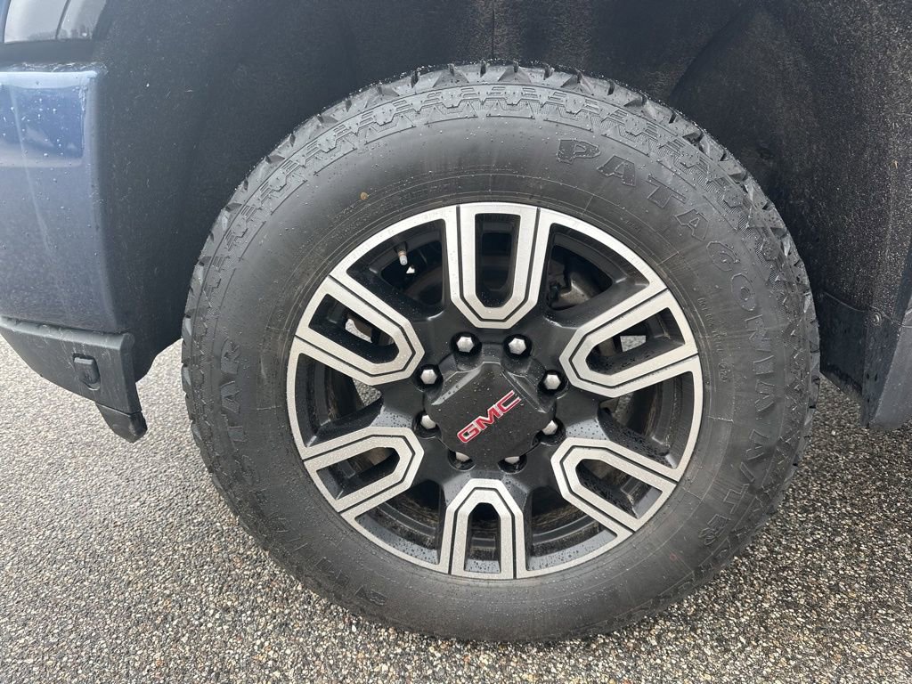 Used 2022 GMC Sierra 2500 AT4 w/ AT4 Premium Plus Package AWD/4WD image 39