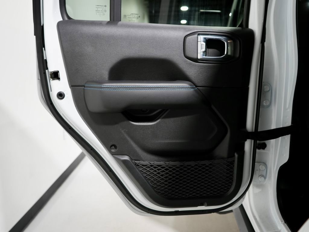 Used 2021 Jeep Wrangler Unlimited Rubicon 4xe w/ Steel Bumper Group image 26