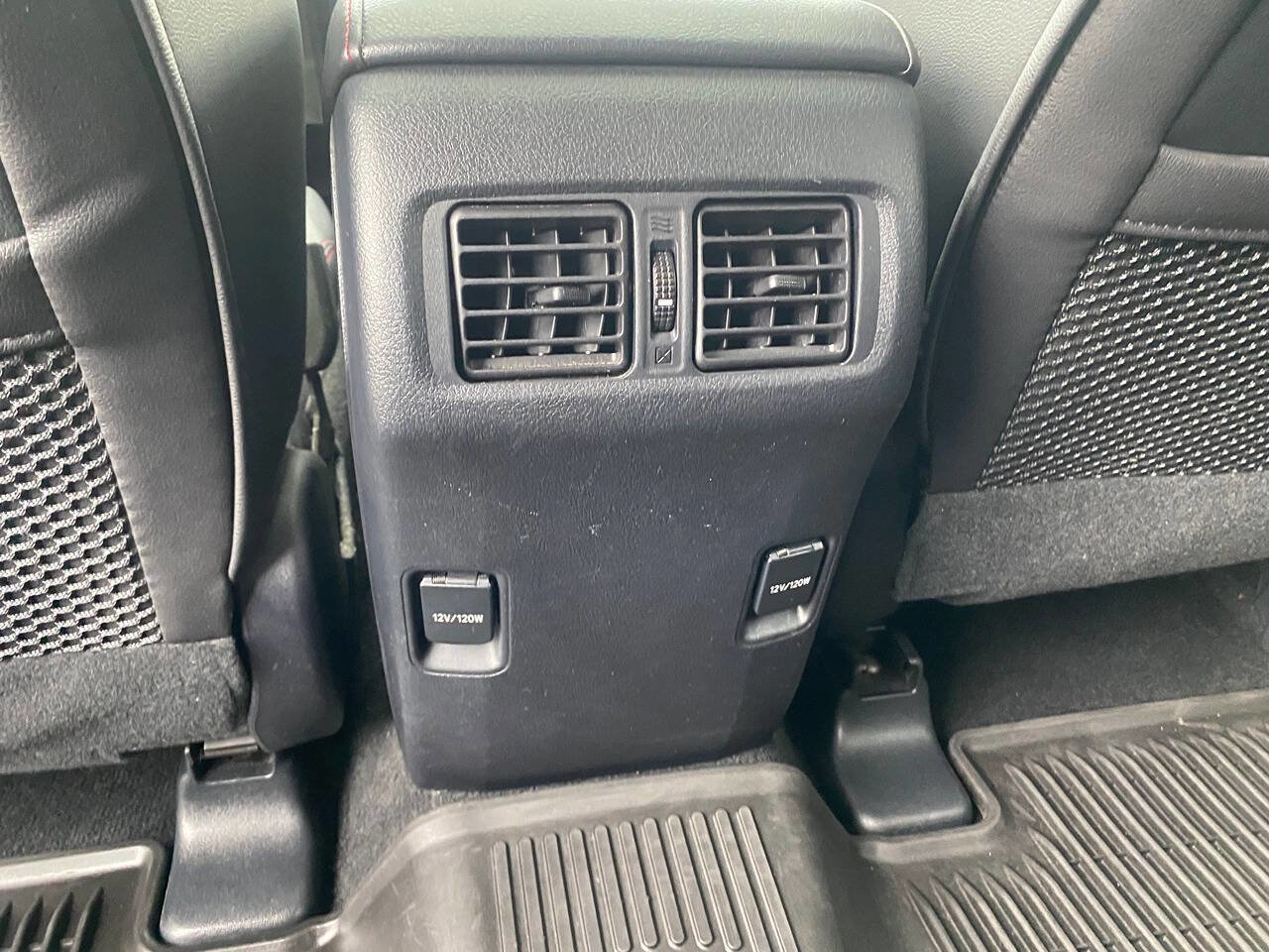 Used 2018 Toyota 4Runner Limited image 13