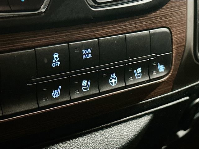 Used 2018 RAM 1500 Laramie image 21