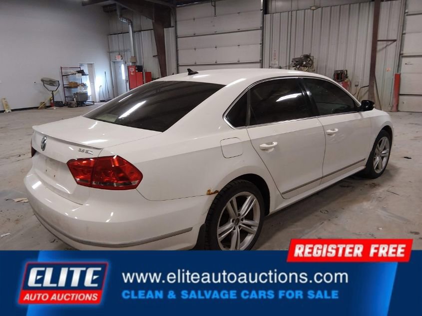 Used 2013 Volkswagen Passat 3.6 SEL Premium image 8