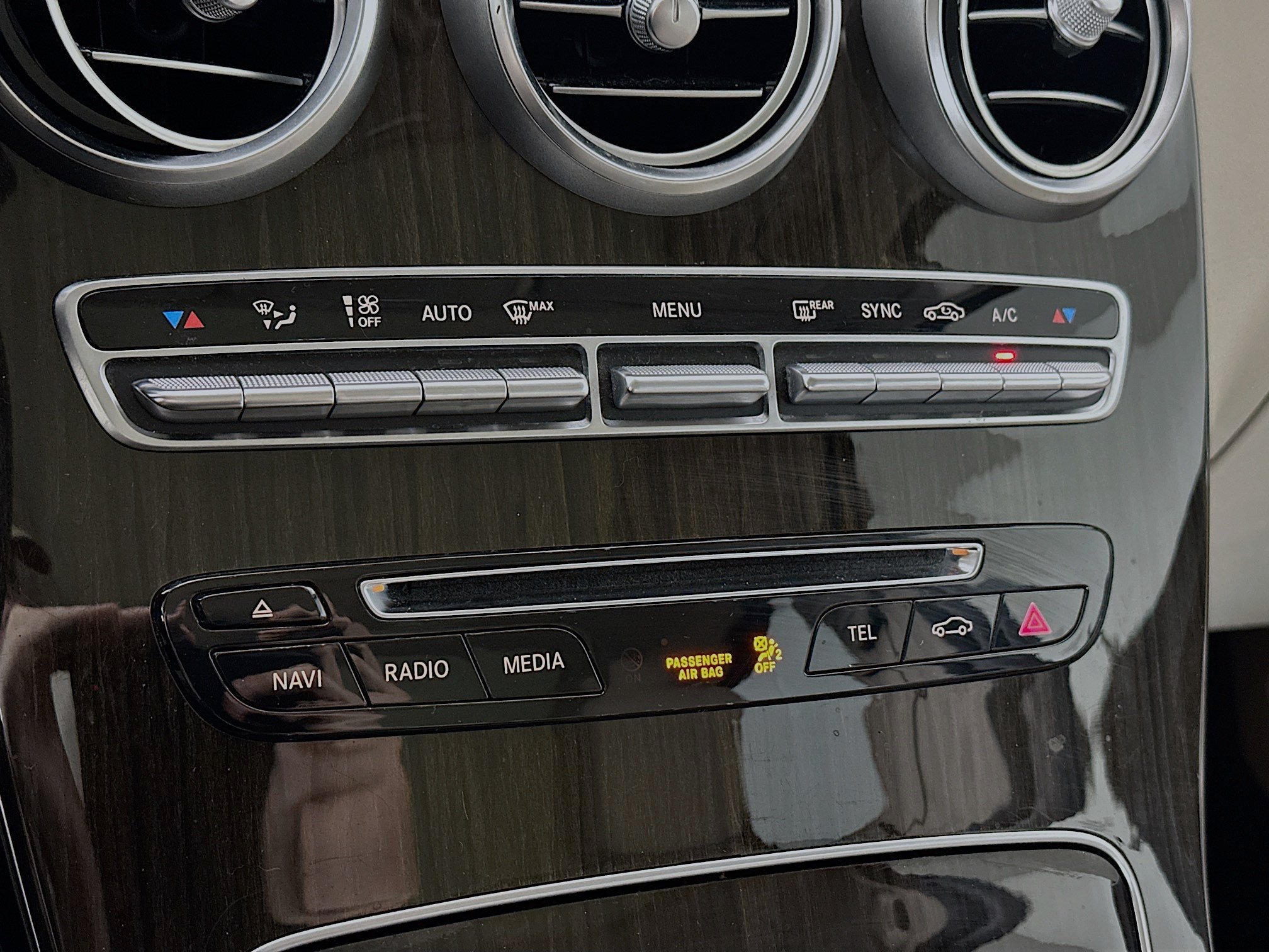 Certified 2018 Mercedes-Benz GLC 300 4MATIC image 15