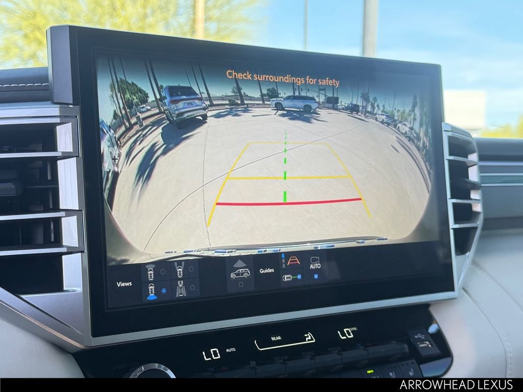 Used 2025 Toyota Sequoia Capstone image 20