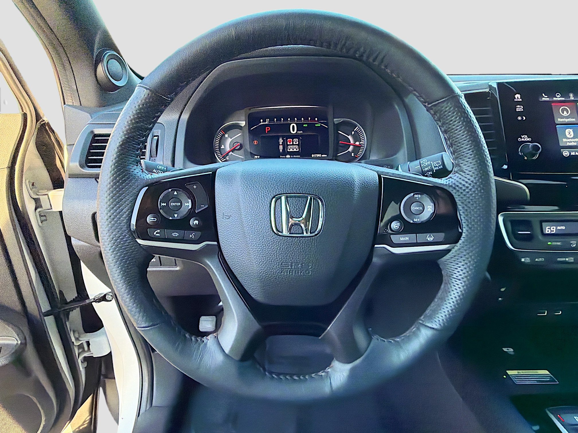 Used 2025 Honda Passport Black Edition image 39