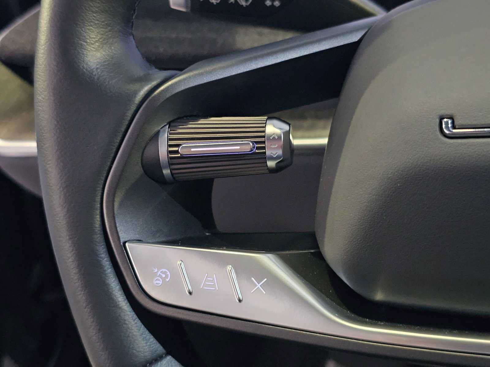 Used 2025 Lucid Air Touring AWD/4WD image 29