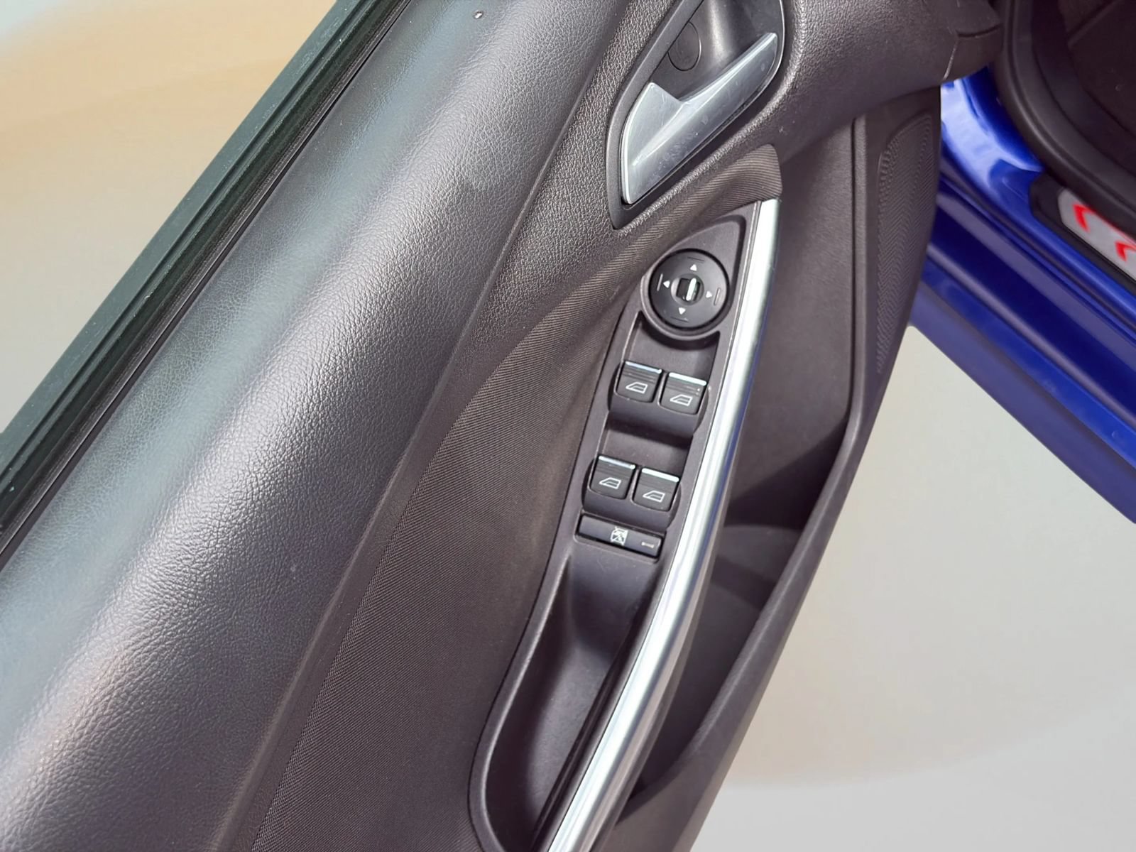 Used 2013 Ford Focus ST FWD image 22